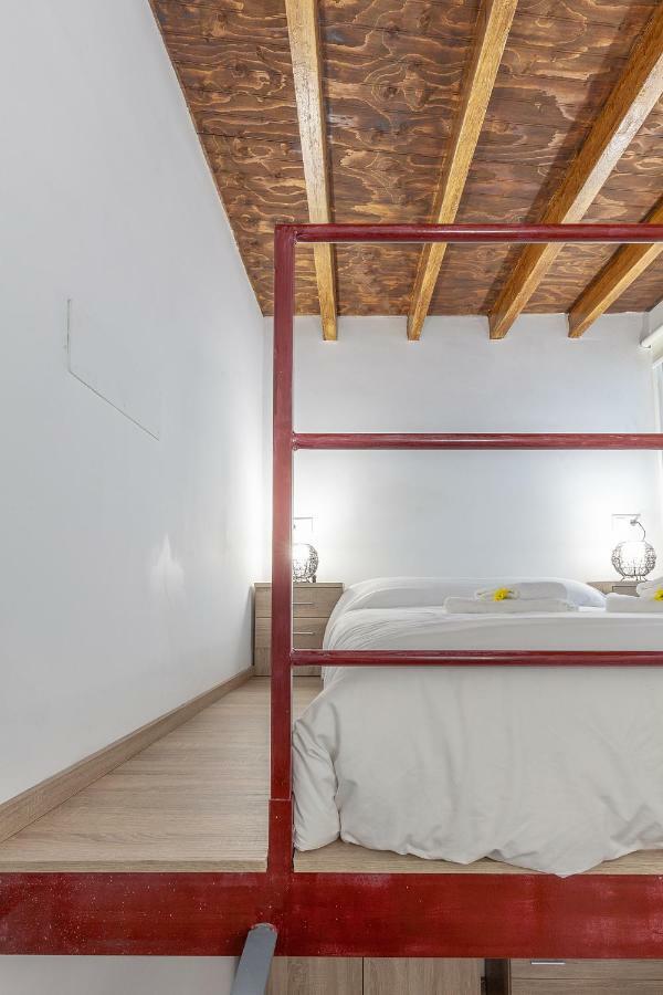 Pasaje De Amores Der - Descanso En Casa Y Vida Cultural Y Monumentos 4 Px Sevilla Exteriör bild